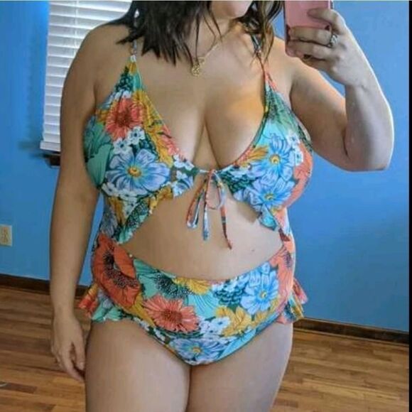 Cut-out MULTICOLORED FLORAL CUT OUT KNOT RUFFLE SWIMSUIT SZ 3X - Picture 8 of 12